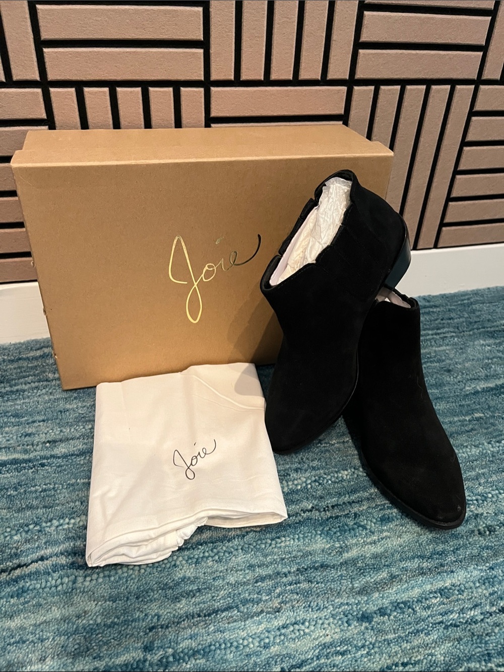 Joie Black Suede leather ankle booties